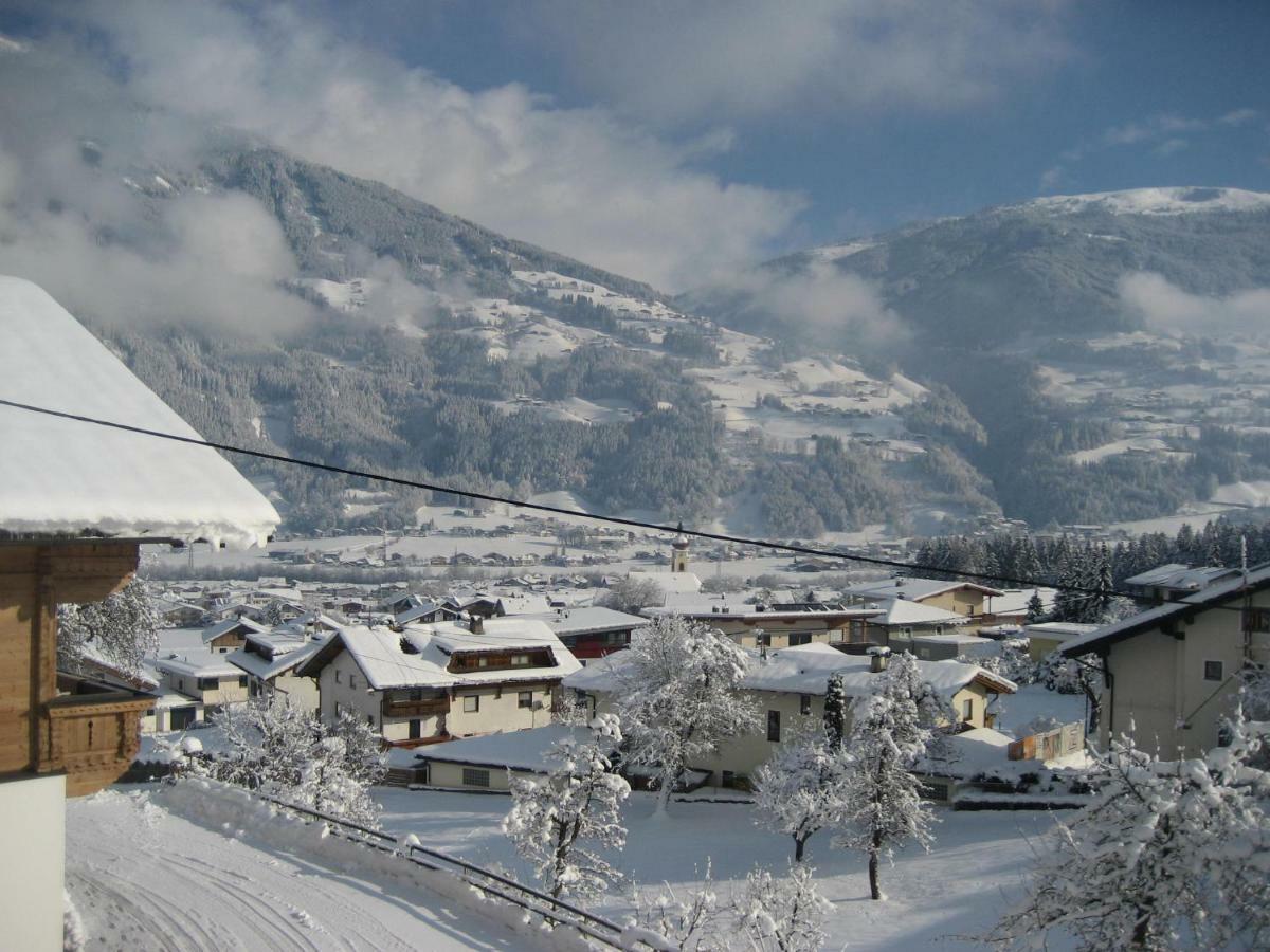 Appartamento Bahlerhof - Luxner Annelies Ried im Zillertal Esterno foto